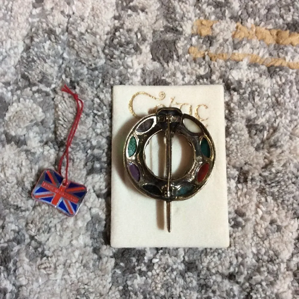 BEAUTIFUL VINTAGE CELTIC JEWELRY PIN! EUC!